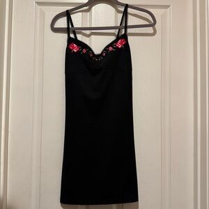 Deadstock 90s vintage slip dress black floral embroidery scalloped trim small